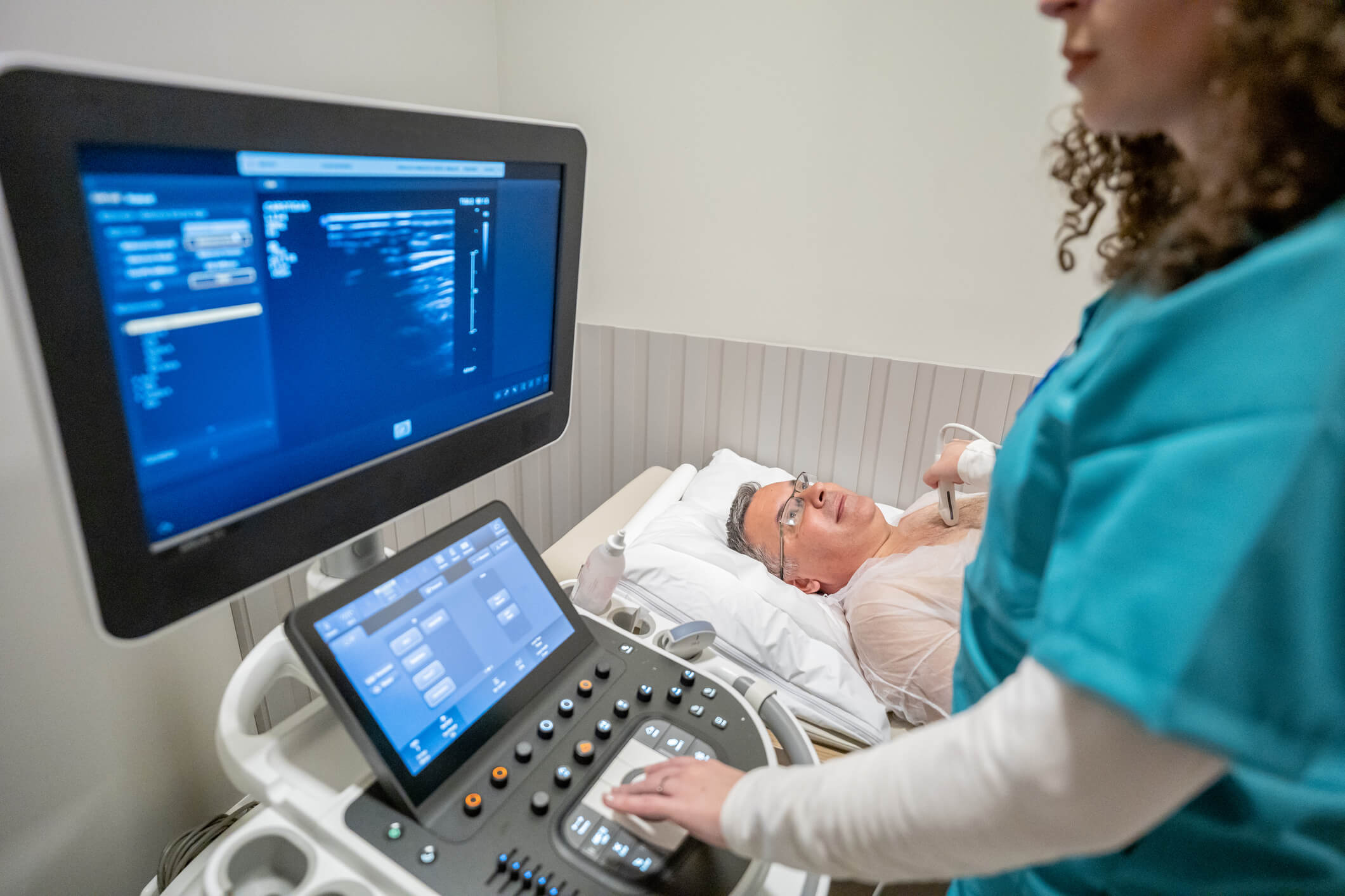 Echo-cardiogram in ECR